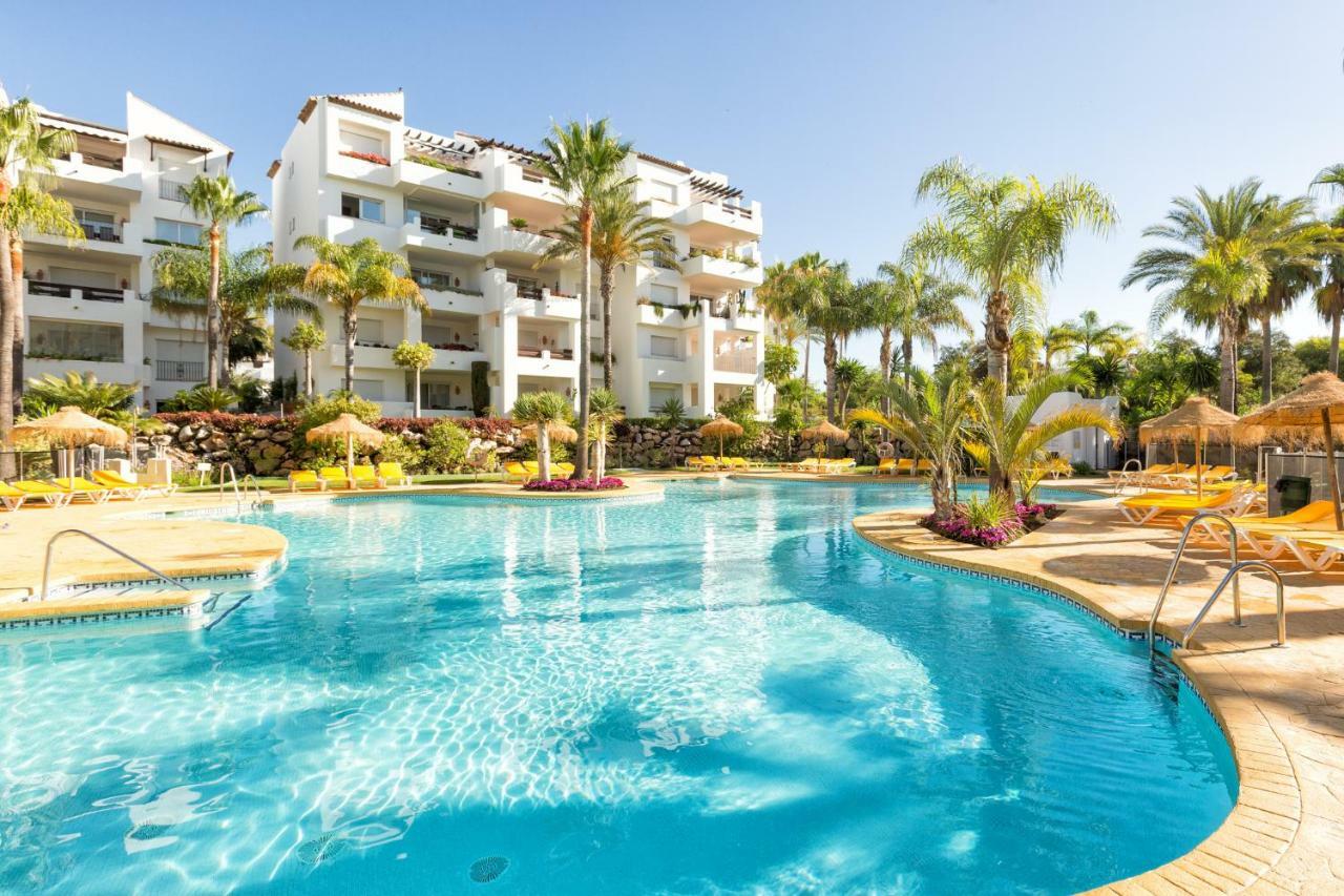 Sea & Mountain View Penthouse Apartamento Estepona Exterior foto